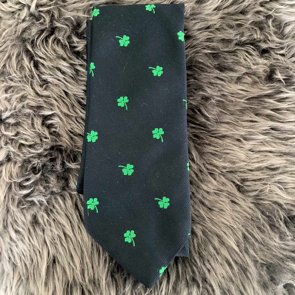 Vintage  Excello Cravats Irish Clover Tie